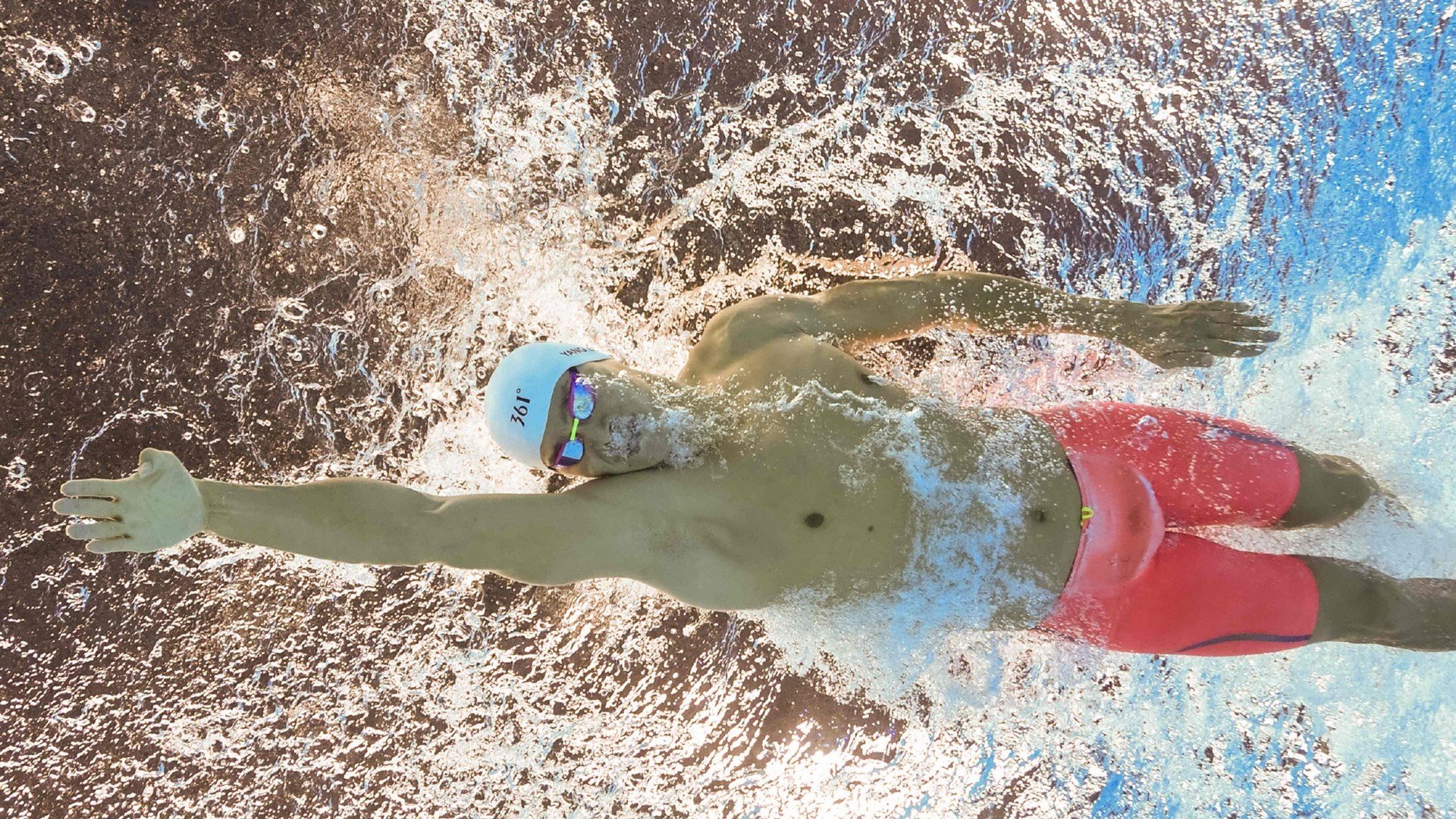 楚阿梅尼一箭定江山,加纳与哥伦比亚的绿茵博弈