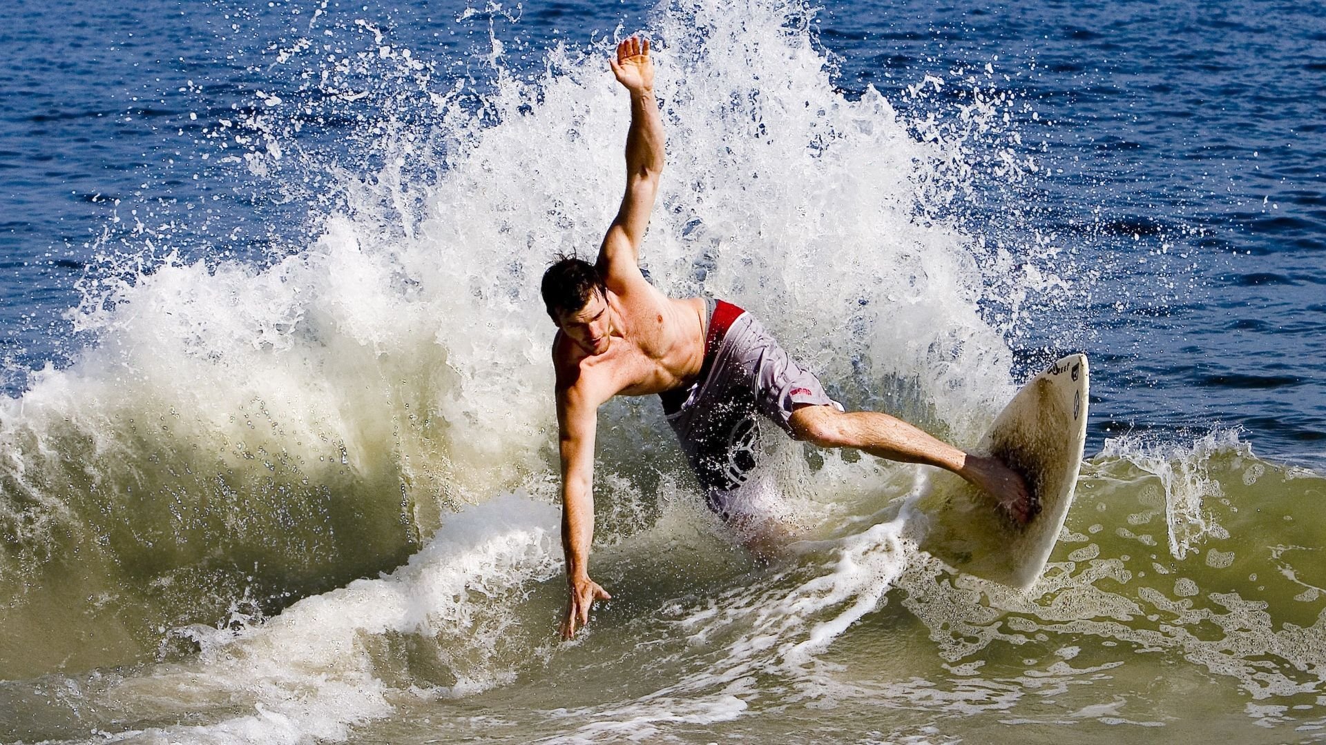 世界杯之夜,福登的冠军级表演照亮美加墨