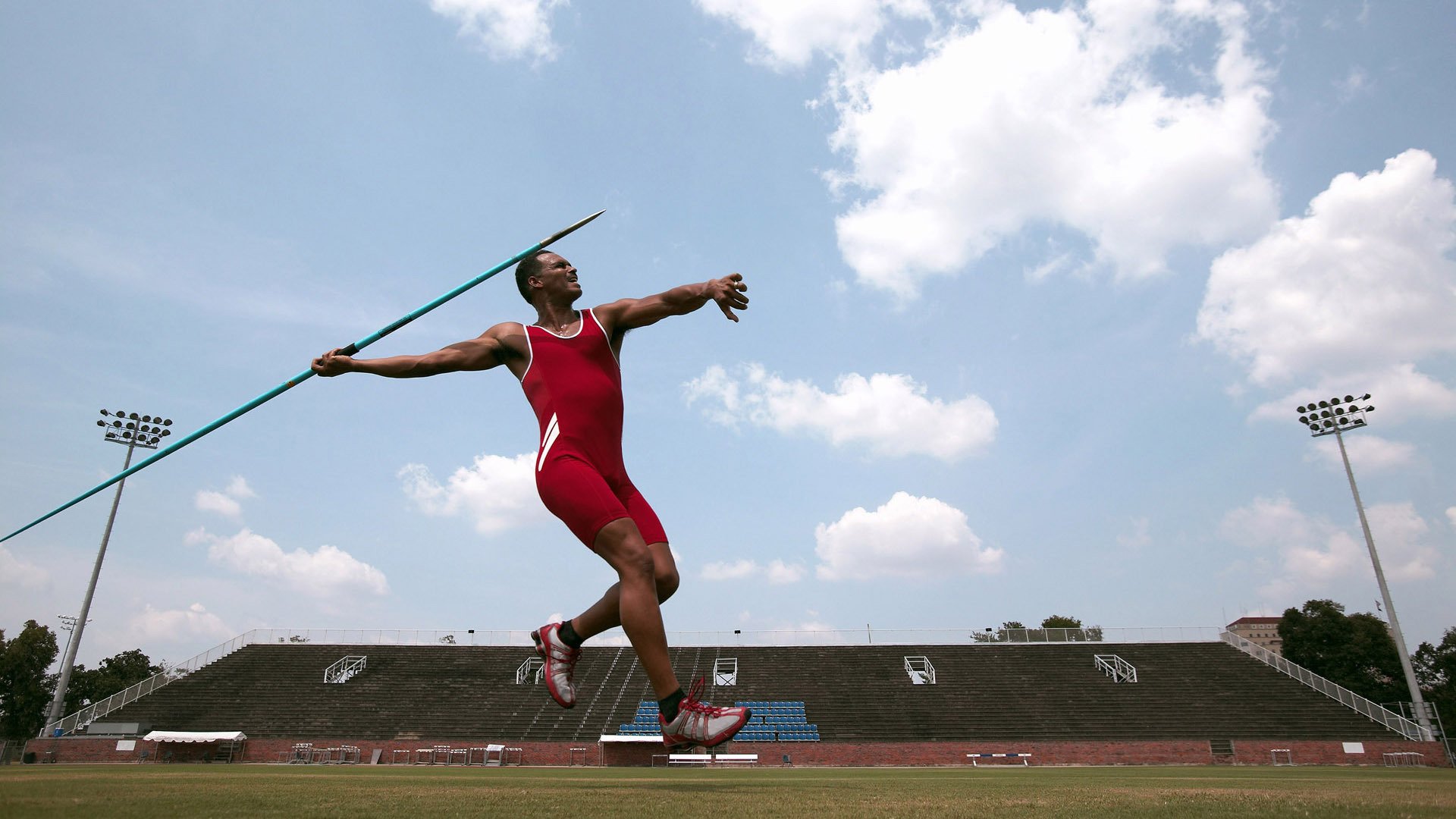 东决关键战之夜,恩比德个人能力完全展现